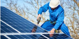 Installation Maintenance Panneaux Solaires Photovoltaïques à Lapege